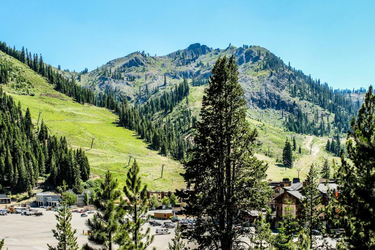 Squaw Valley Village Condos Olympic Valley  Exterior photo